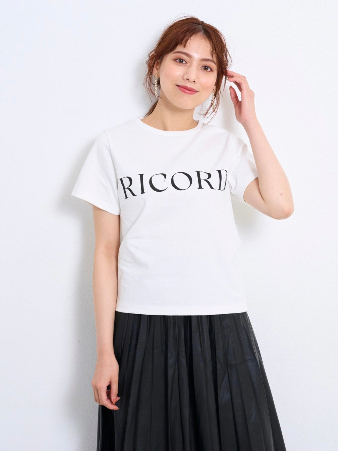 ロゴTシャツ