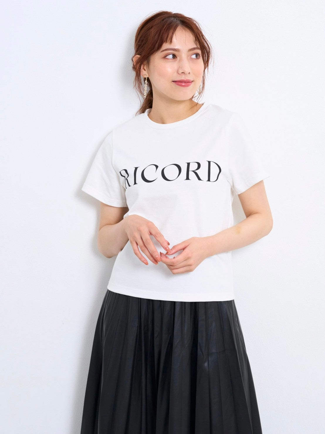 ロゴTシャツ