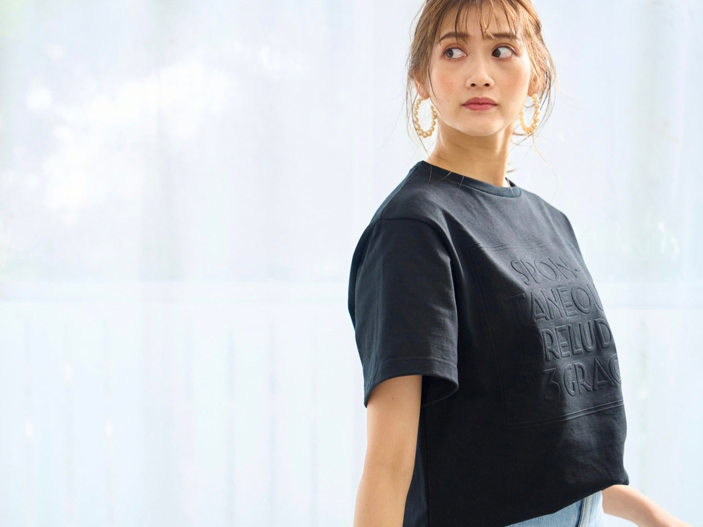 エンボスTシャツ