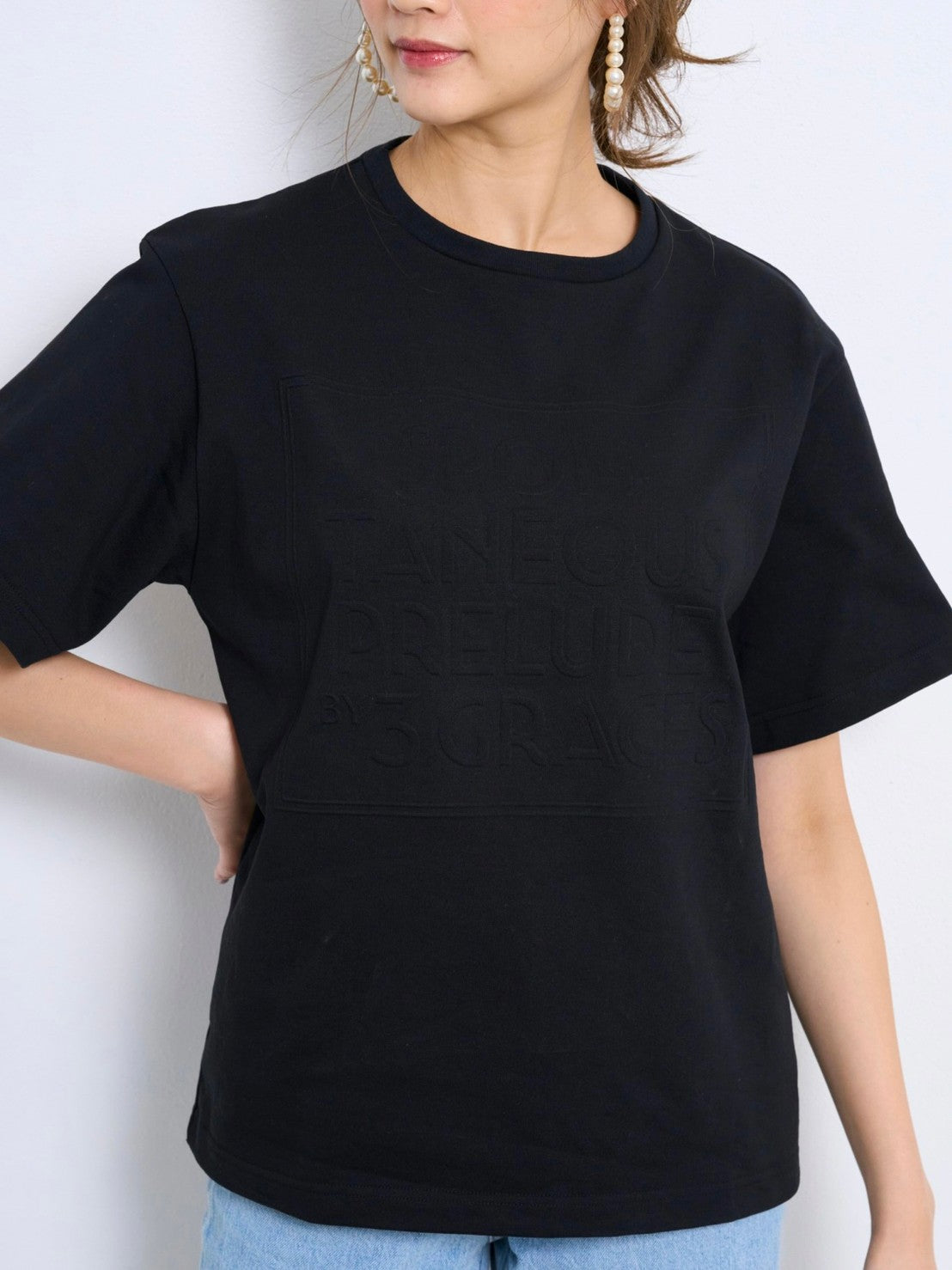 エンボスTシャツ