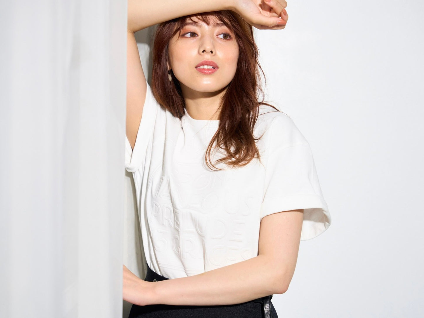 エンボスTシャツ