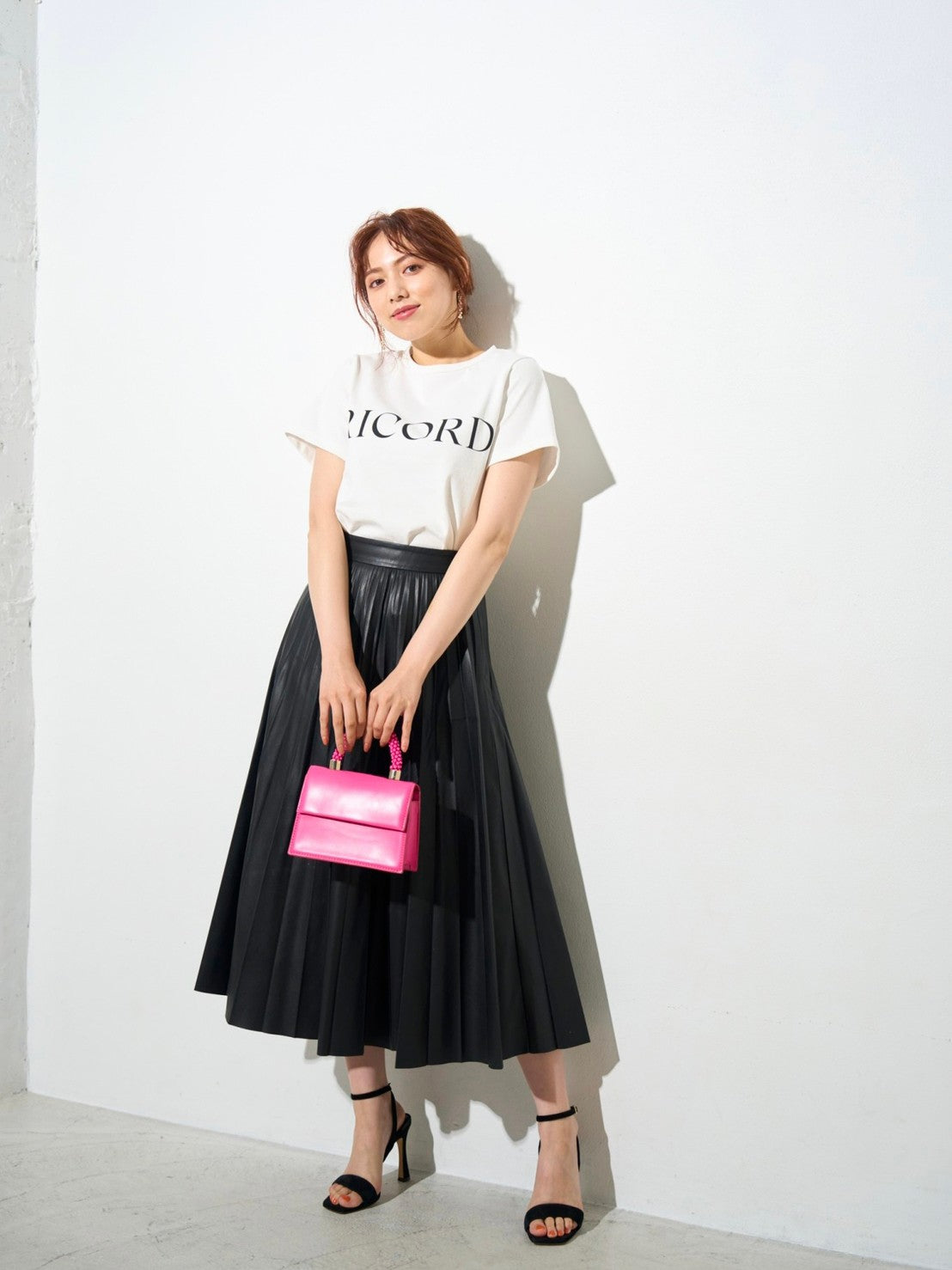 ロゴTシャツ