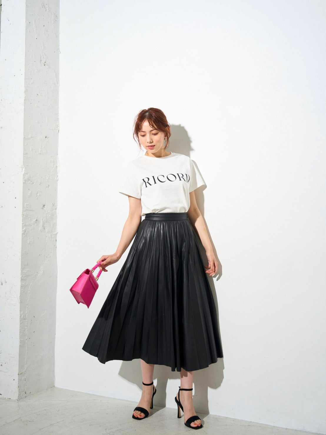 ロゴTシャツ