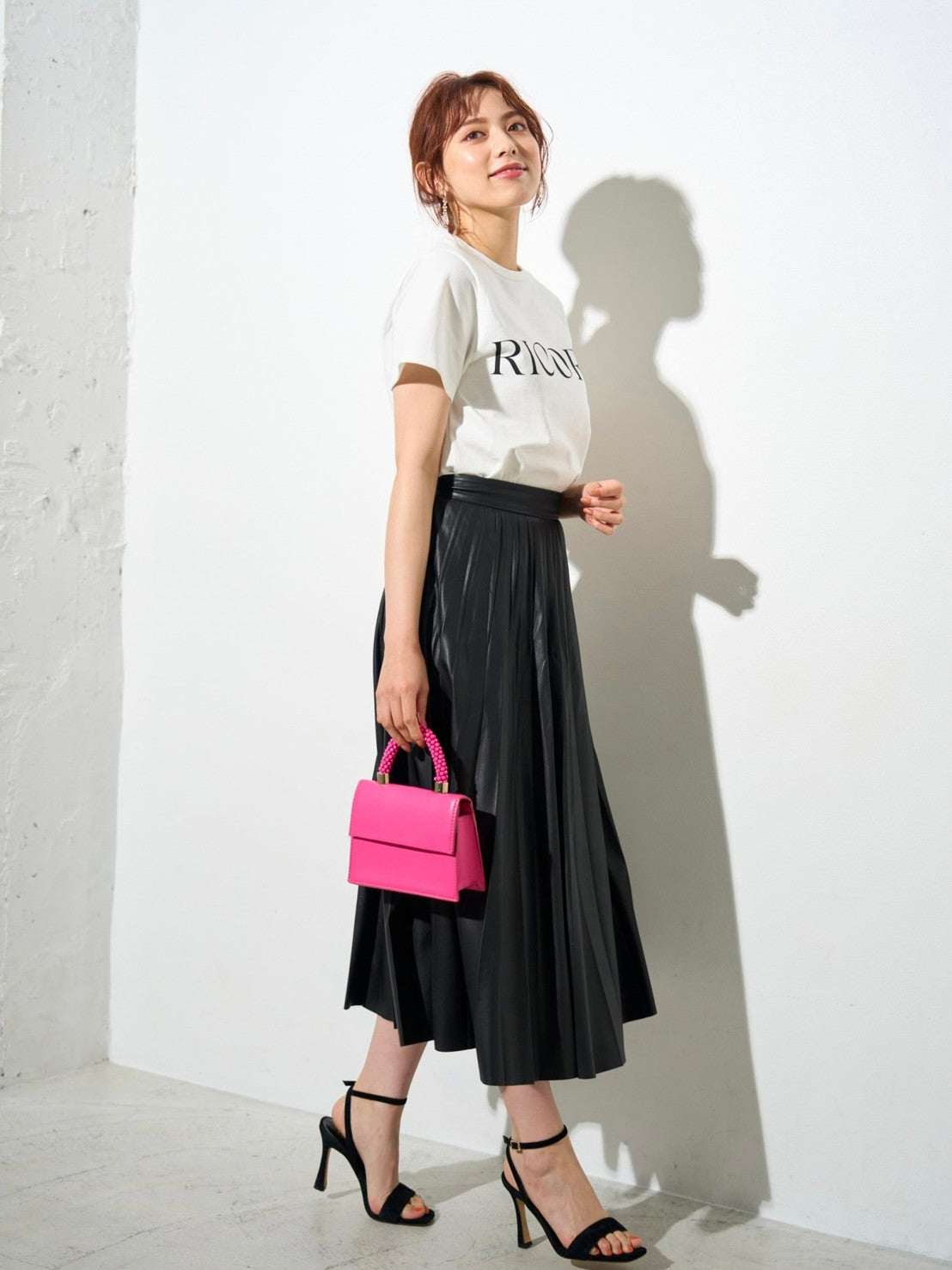 ロゴTシャツ